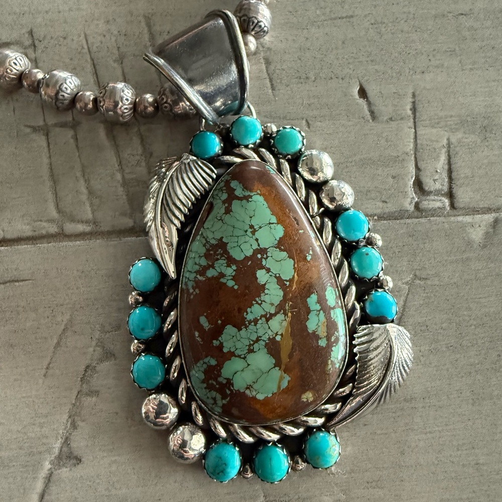 Artist Signed NWOT Navajo Pendant Statement Royston